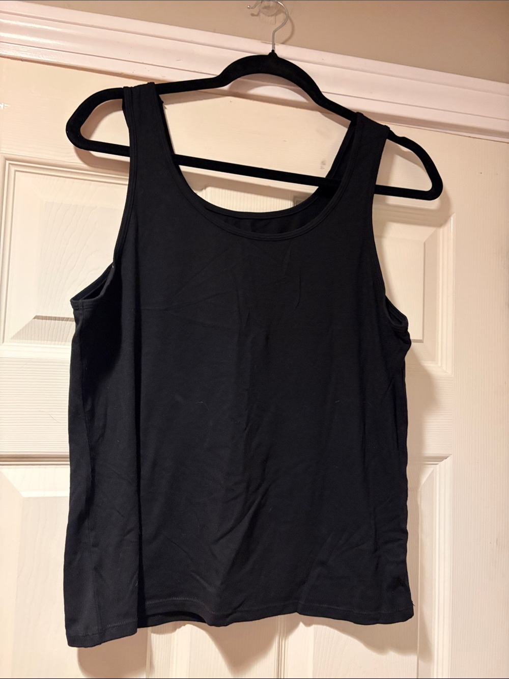 Women's NWOT Soft Scoop Neck Tank Top   in Black XL